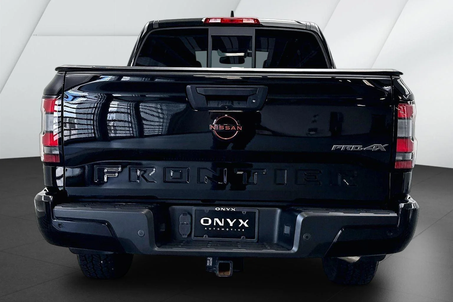 Used 2022 Super Black Nissan PRO-4X image 7