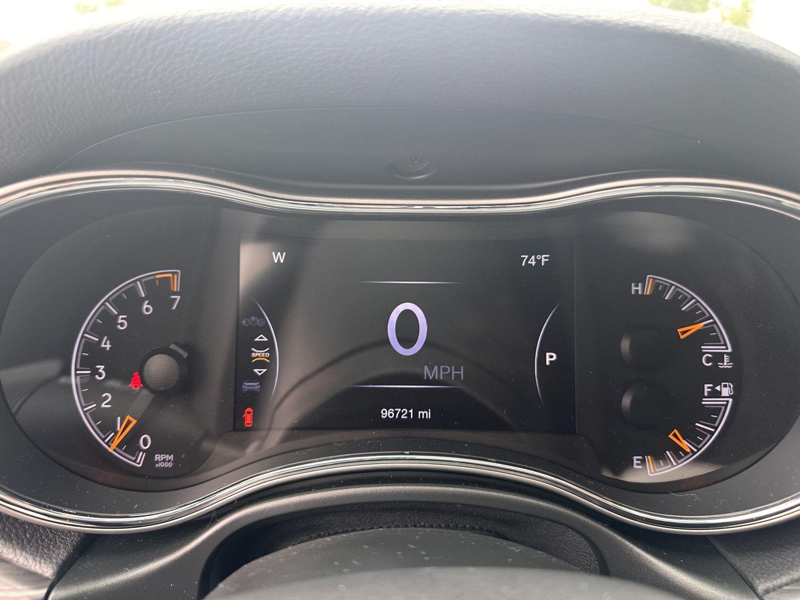 Used 2021 Diamond Black Crystal Pearlcoat Jeep Laredo X image 16