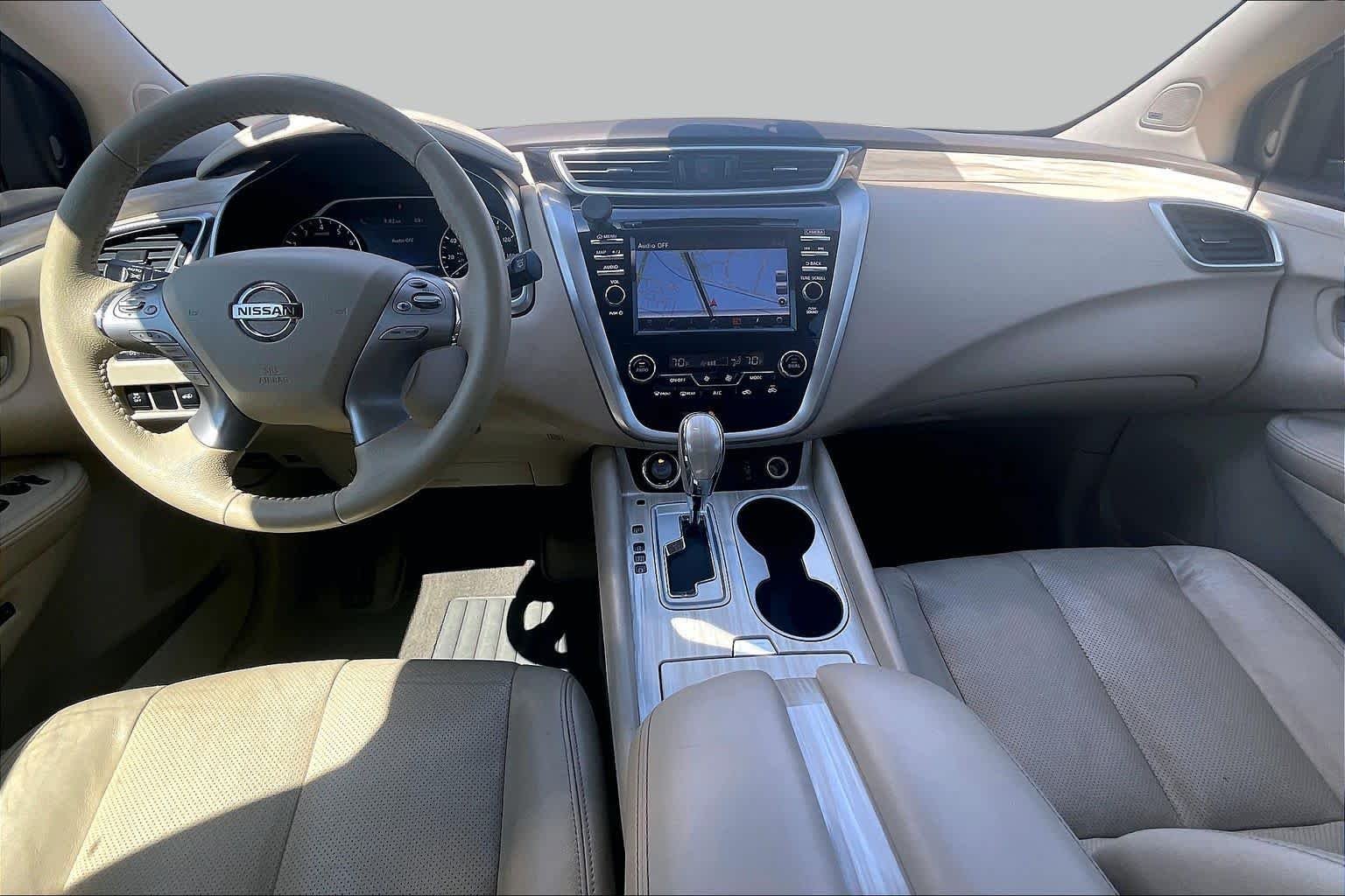 Used 2015 Pearl White Nissan SL image 14