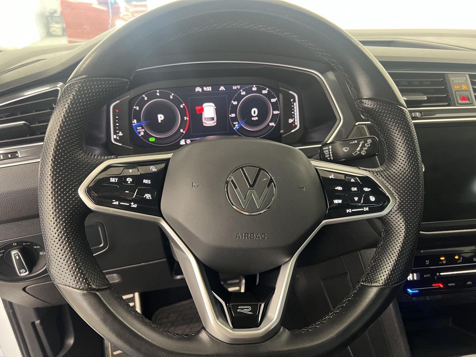 2022 Volkswagen Tiguan SEL R-LINE - Photo 23