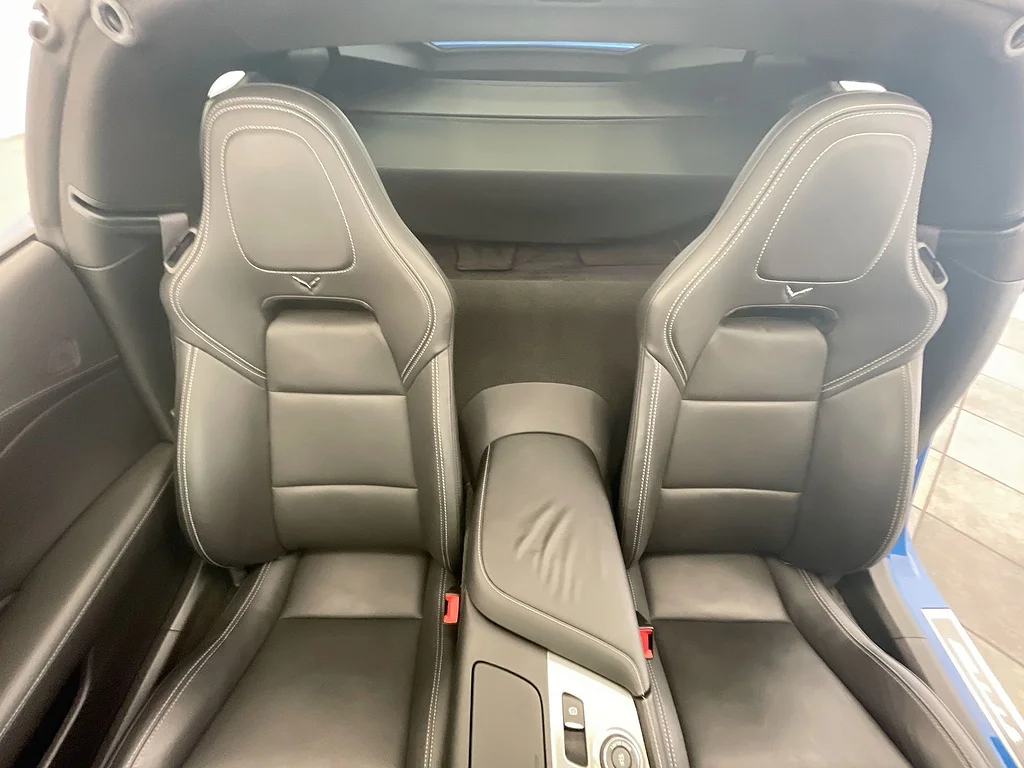 Used 2015 BLUE Chevrolet Stingray Z51 image 21