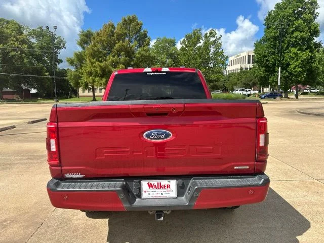 Used 2021 Red Ford XLT image 11
