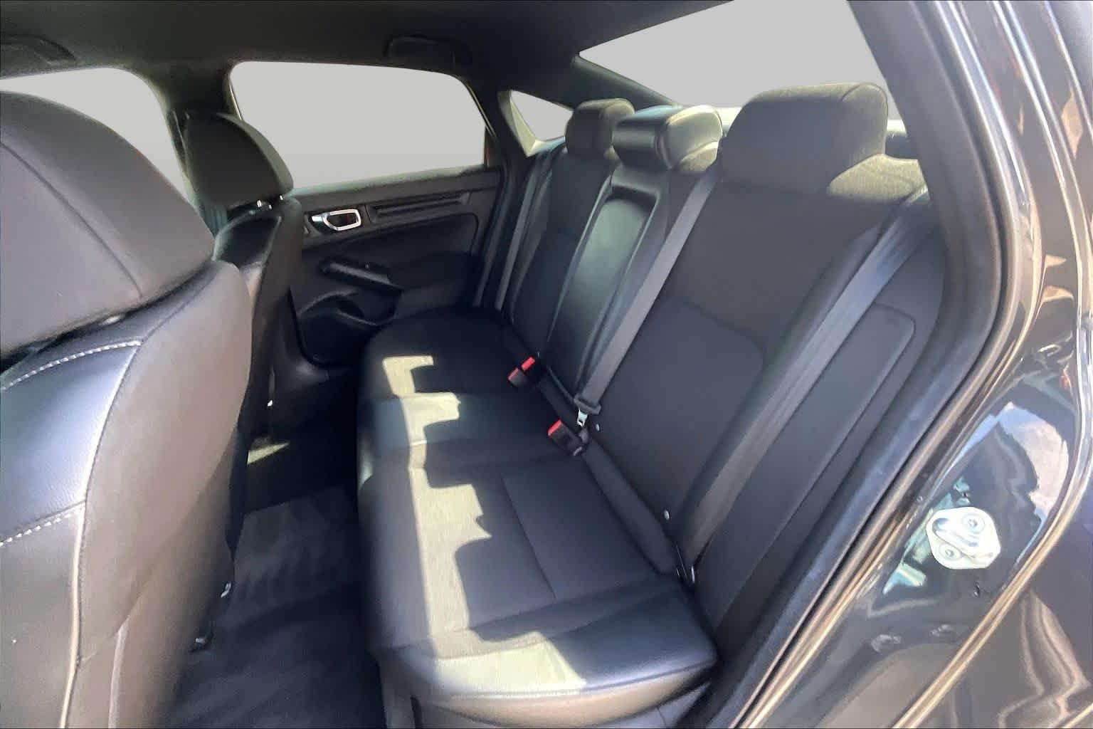 Used 2025 Meteorite Gray Metallic Honda Sport image 20