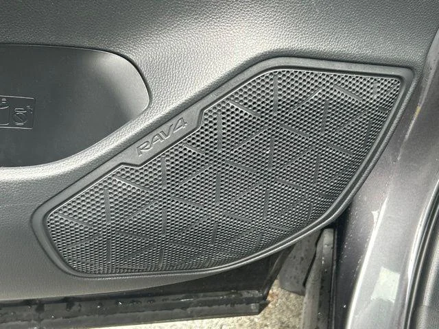 Certified Used 2025 MAGNETIC GRAY MET. Toyota  image 19