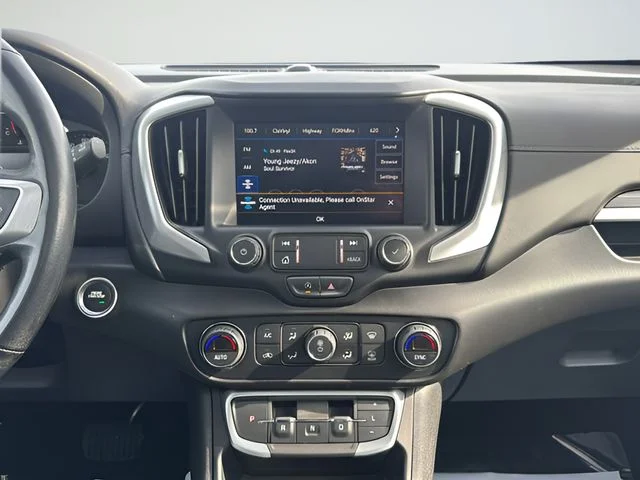 Used 2022 Silver GMC SLT image 15