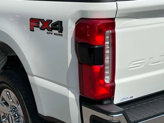 New 2027 Star White Metallic Tri-Coat Ford F-250® Lariat® image 10