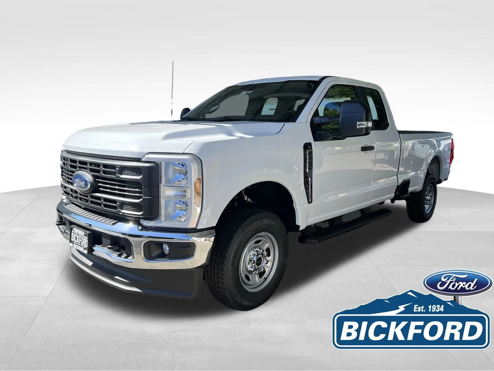 2026 Ford F-250 XL 4x4 SuperCab 8' Box's photo