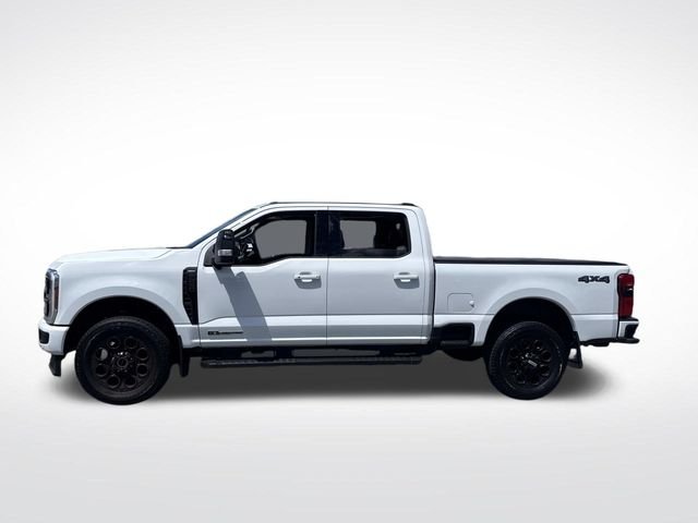 Used 2025 Oxford White Ford Lariat image 2