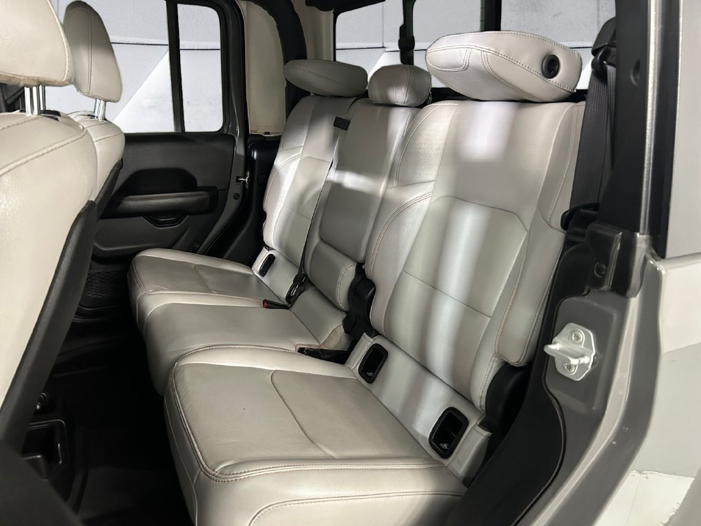 Used 2023 Gray Jeep Mojave image 18