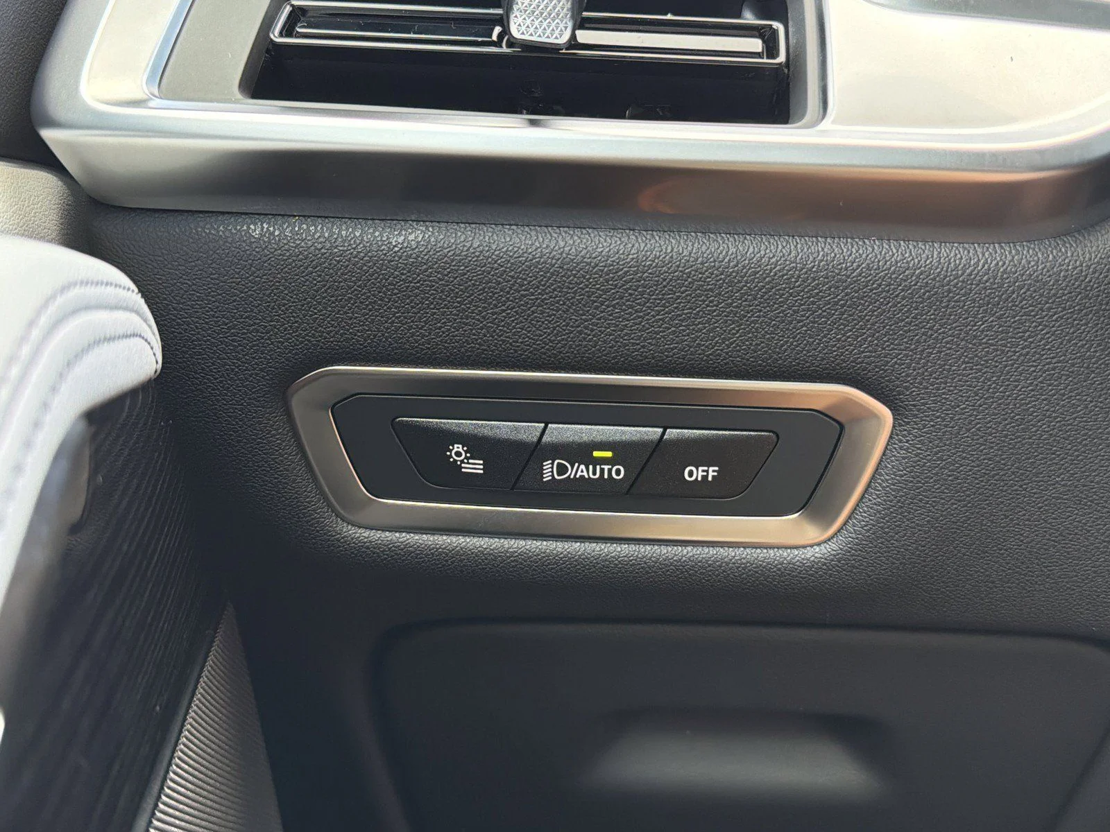 New 2027 Skyscraper Grey Metallic BMW xDrive40i image 34
