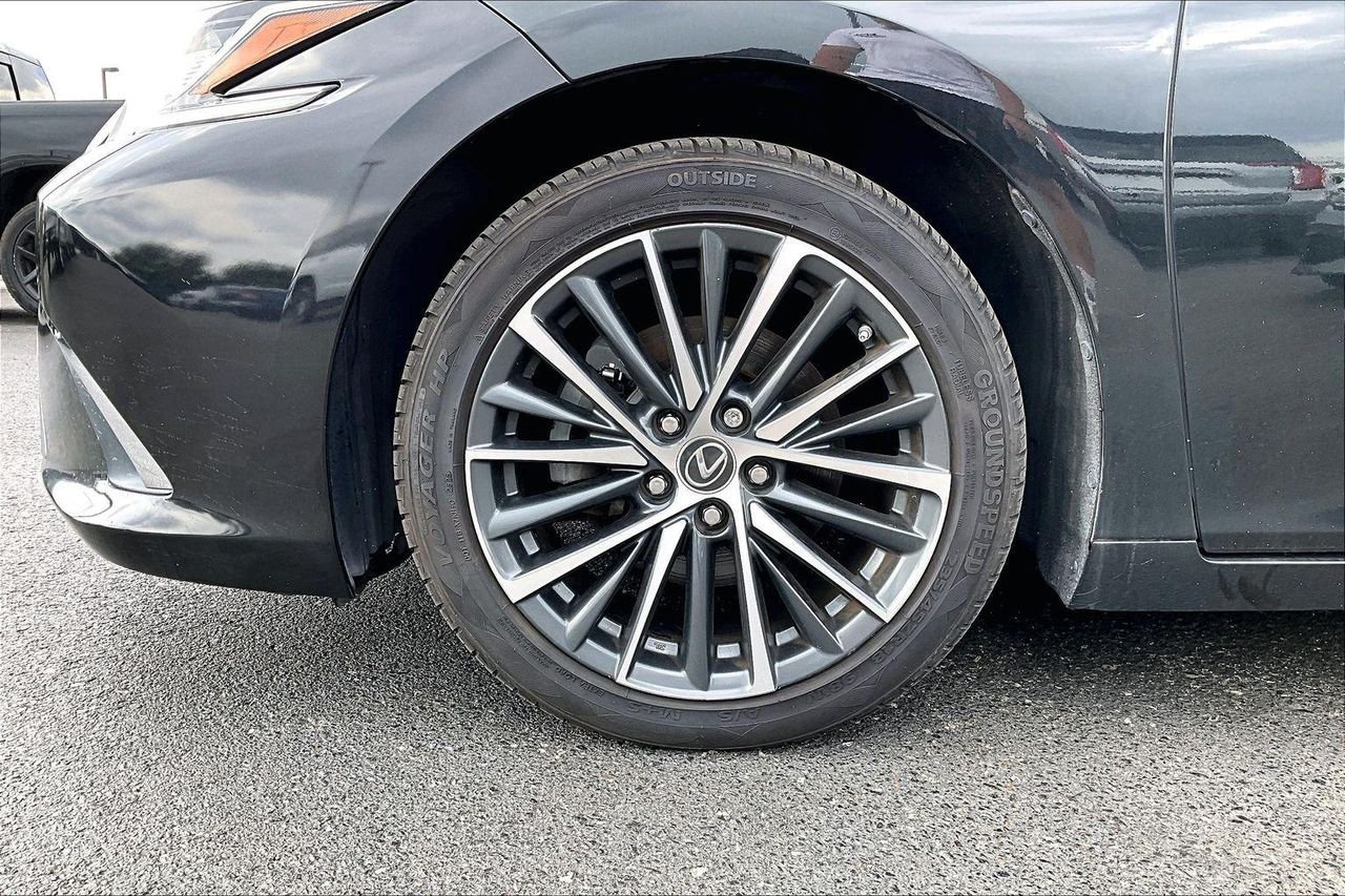 Used 2022 Caviar Lexus ES 350 image 2