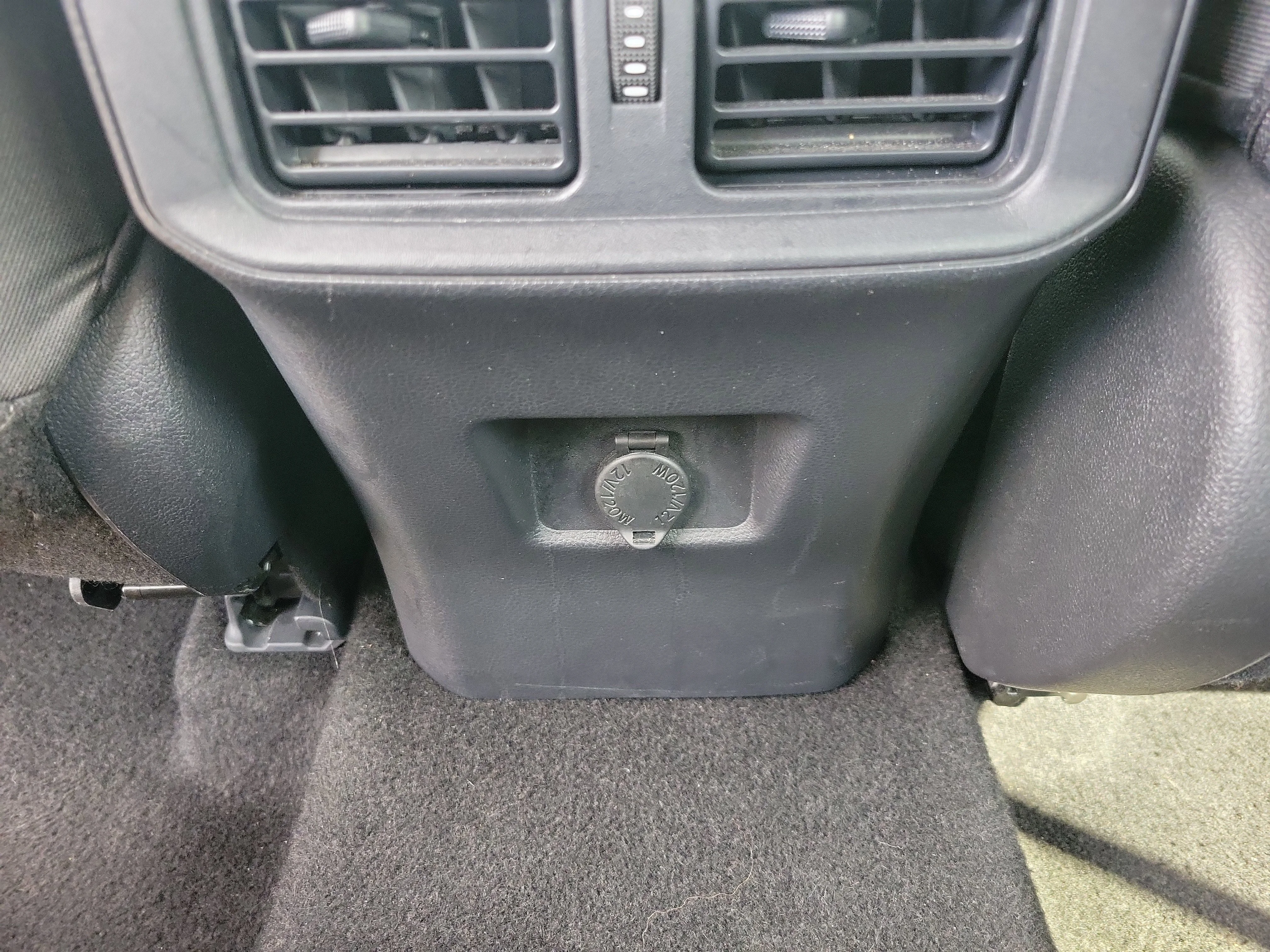 2025 Toyota RAV4 LE - Photo 11