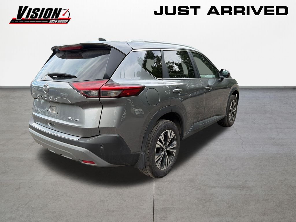 Used 2023 Gray Nissan SV image 5