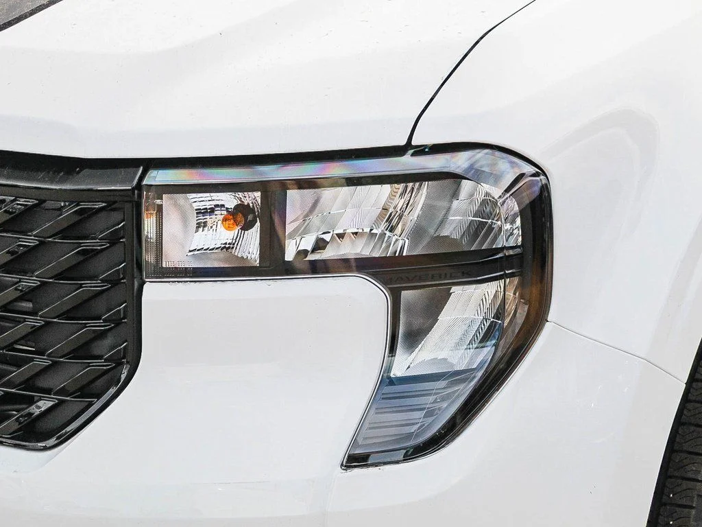 New 2025 White Ford XLT image 4