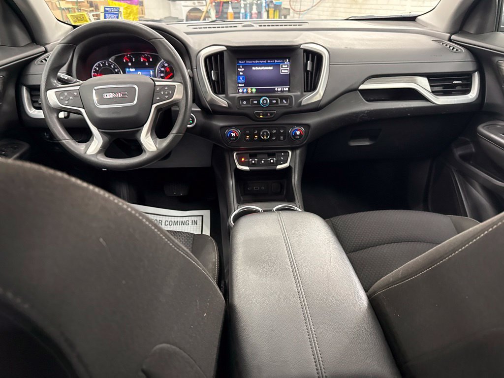 Used 2023 Silver GMC SLE image 16