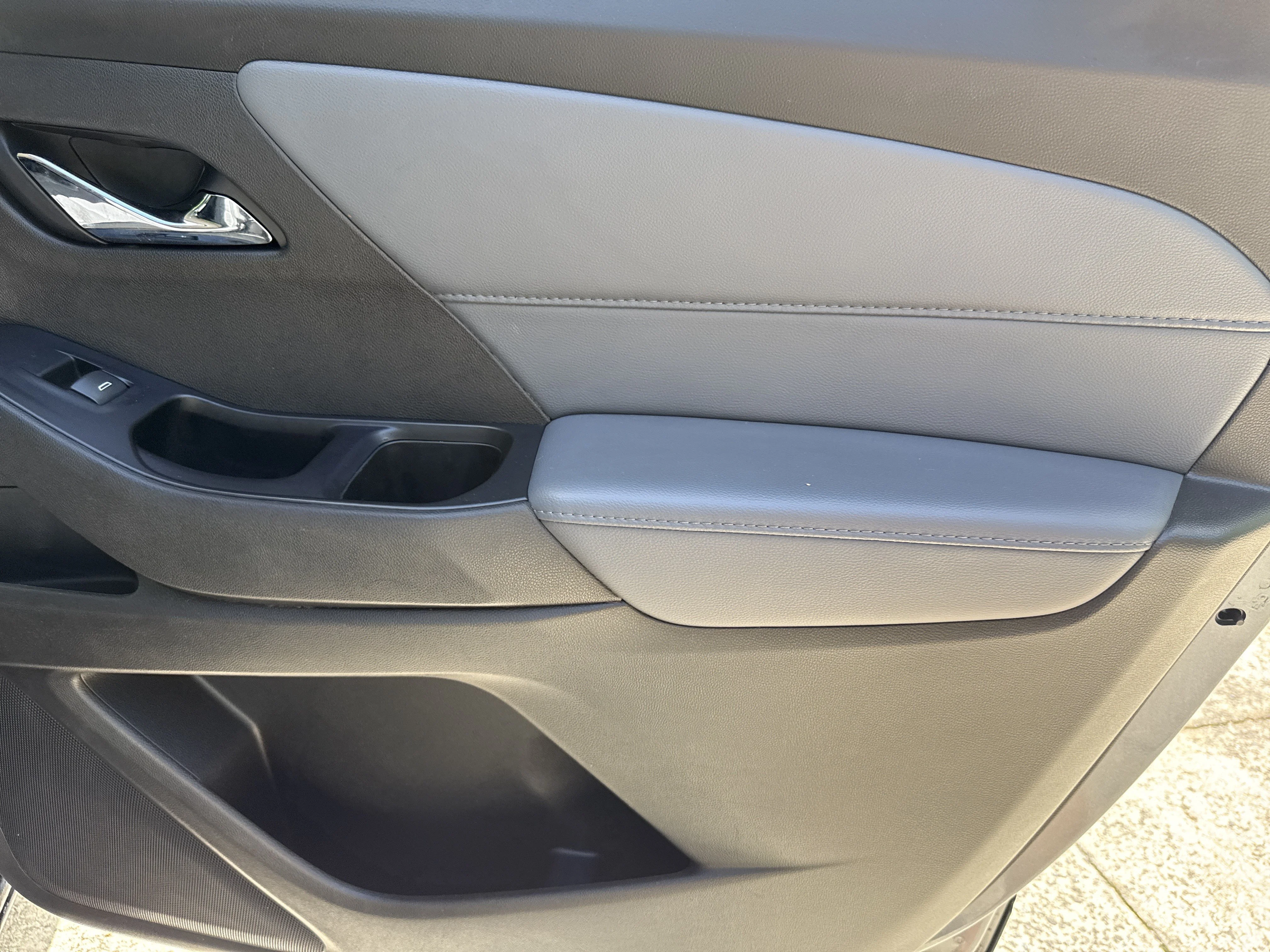 Used 2020 Satin Steel Metallic Chevrolet LT Leather image 16