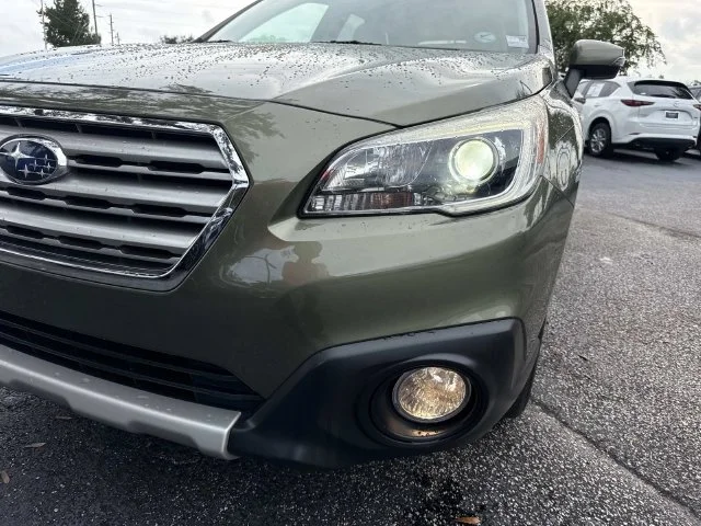 Used 2017 Green Subaru 2.5i image 10