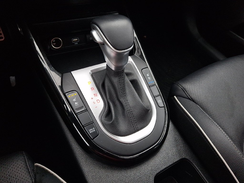Used 2023 Blue Kia GT-Line image 15