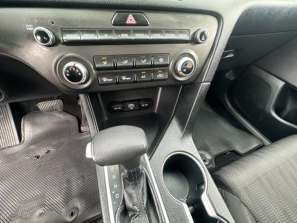 Certified Used 2022 Red Kia LX image 17