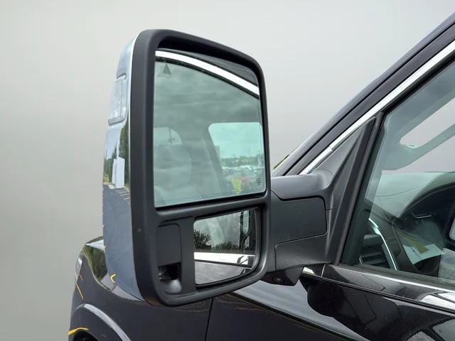 New 2026 Diamond Black Crystal Pearl-Coat Exterior Paint RAM Laramie image 32