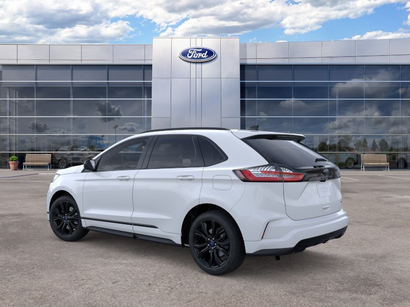 New 2023 Oxford White Ford SE image 4
