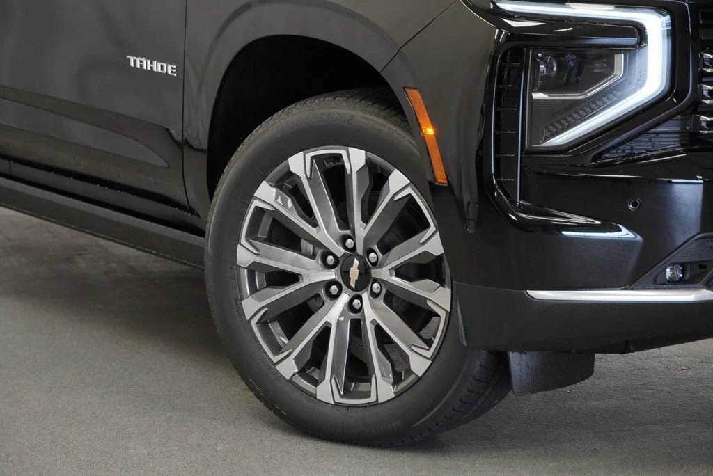 New 2026 Black Chevrolet High Country image 10