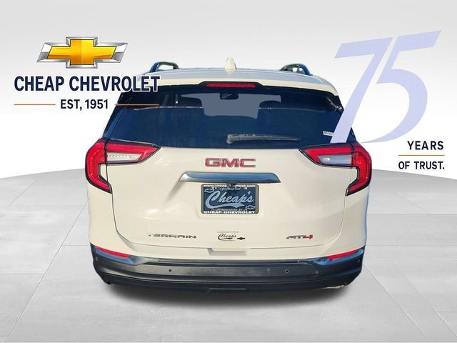 Used 2022 Summit White GMC AT4 image 4