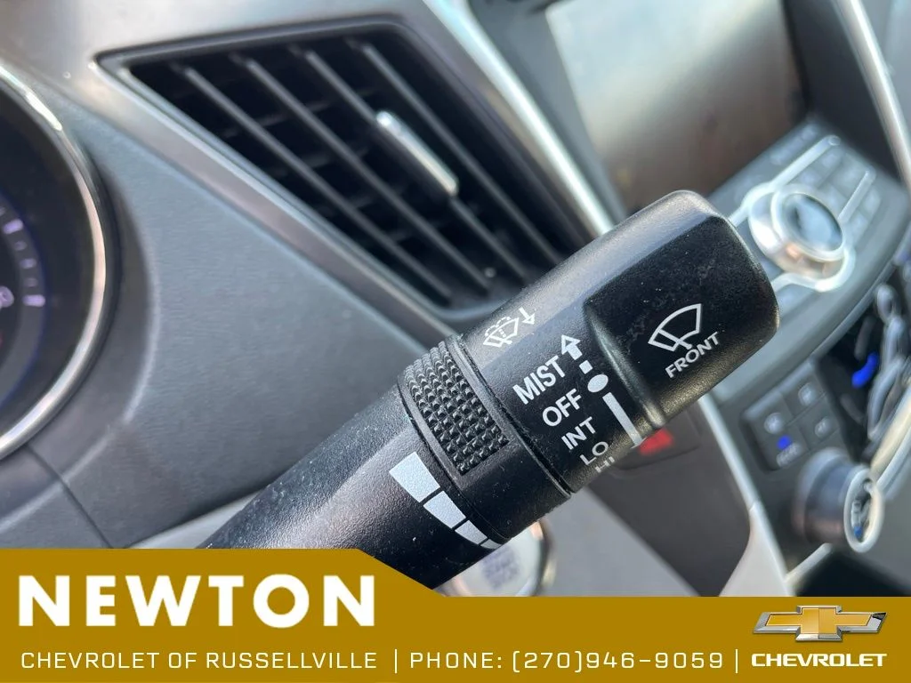 Used 2014 Black Onyx Pearl Hyundai Limited image 18