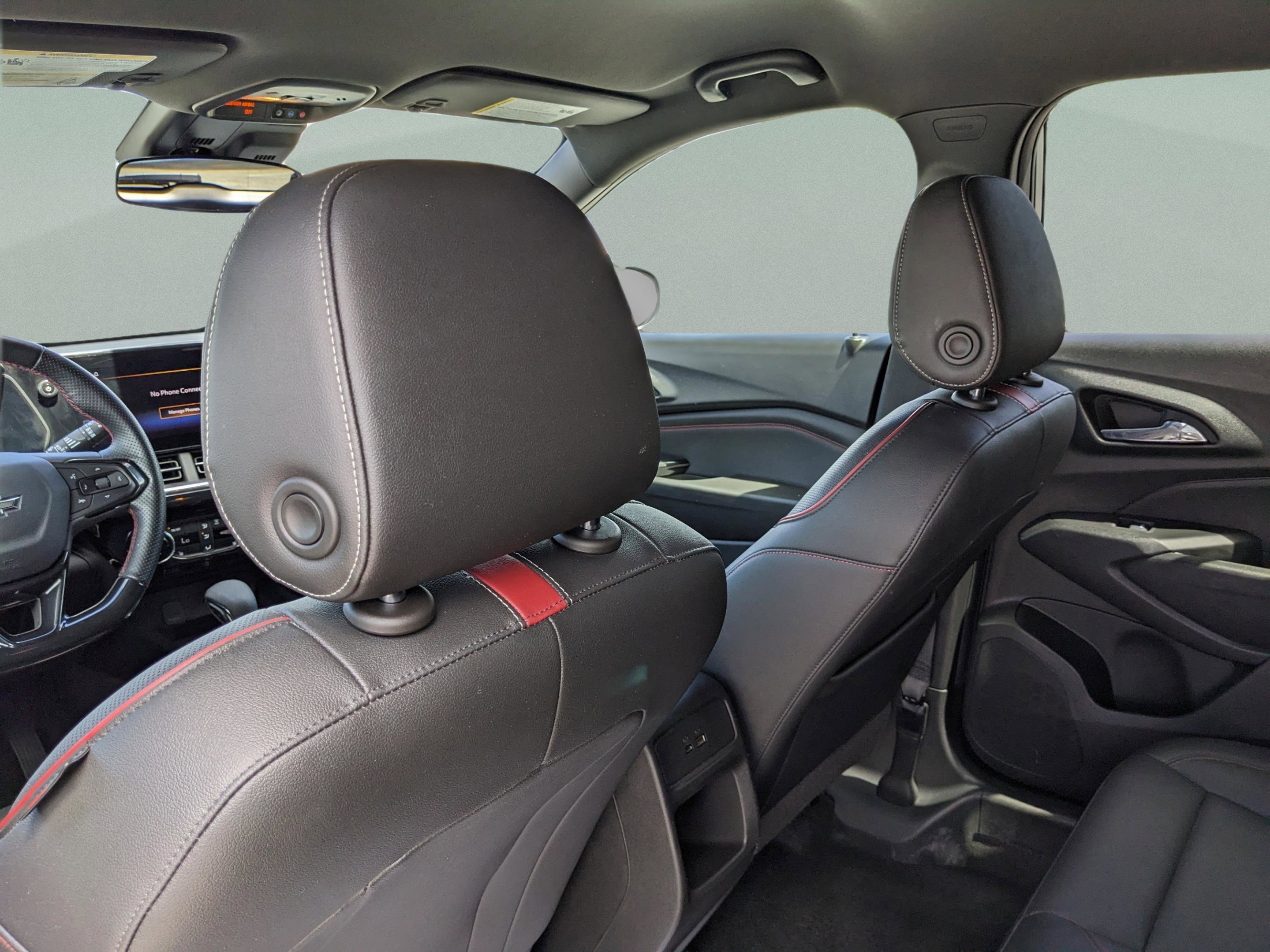 2024 Chevrolet Trax RS - Photo 19