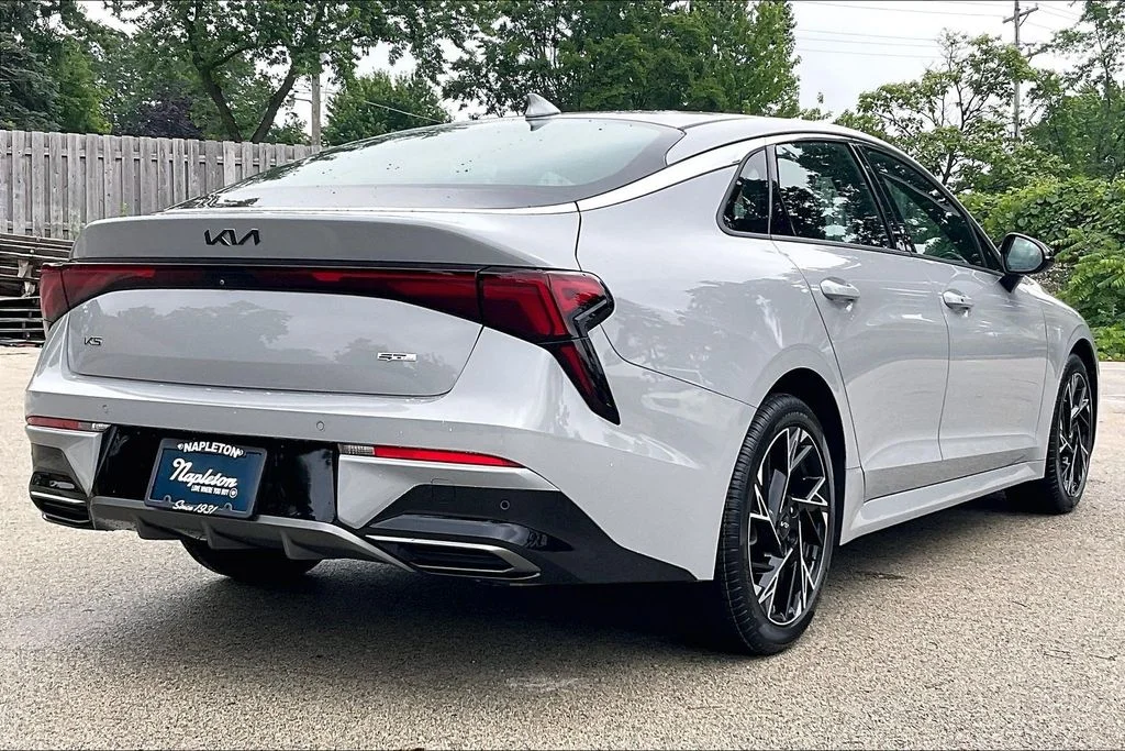 Used 2025 Gray Kia GT-Line image 13