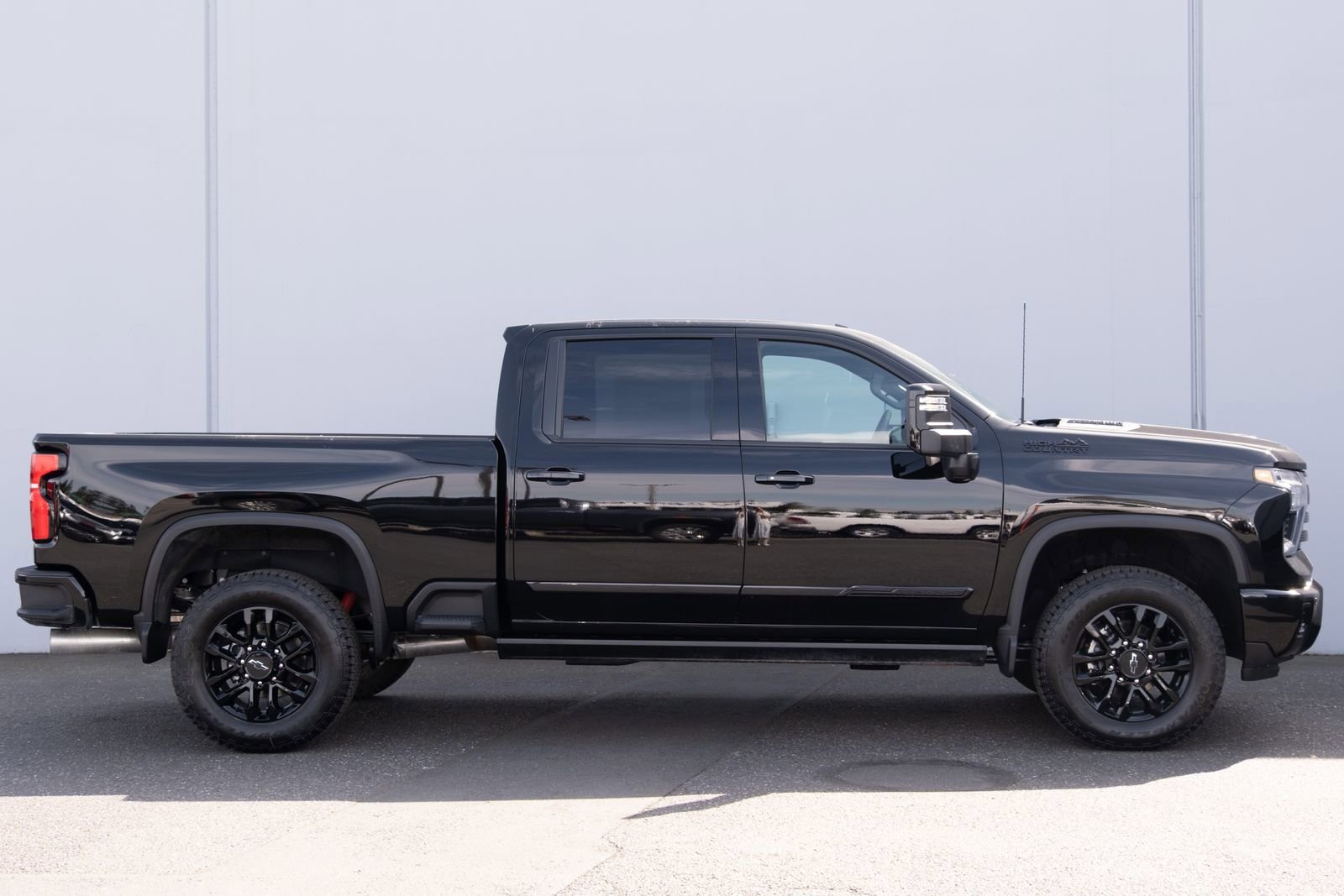 2026 Chevrolet Silverado 3500HD High Country - Photo 33