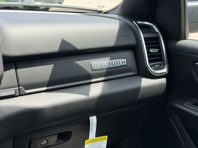 New 2026 Diamond Black Crystal Pearl-Coat Exterior Paint RAM BIG HORN image 21