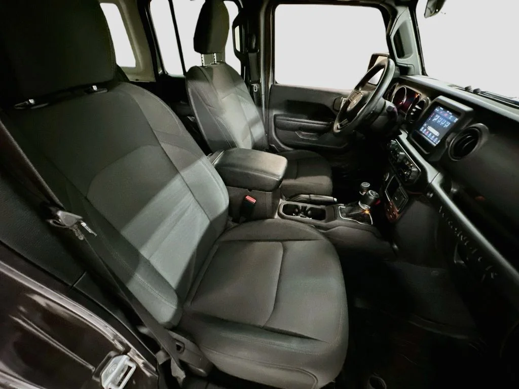 Used 2022 Gray Jeep Unlimited Willys image 27