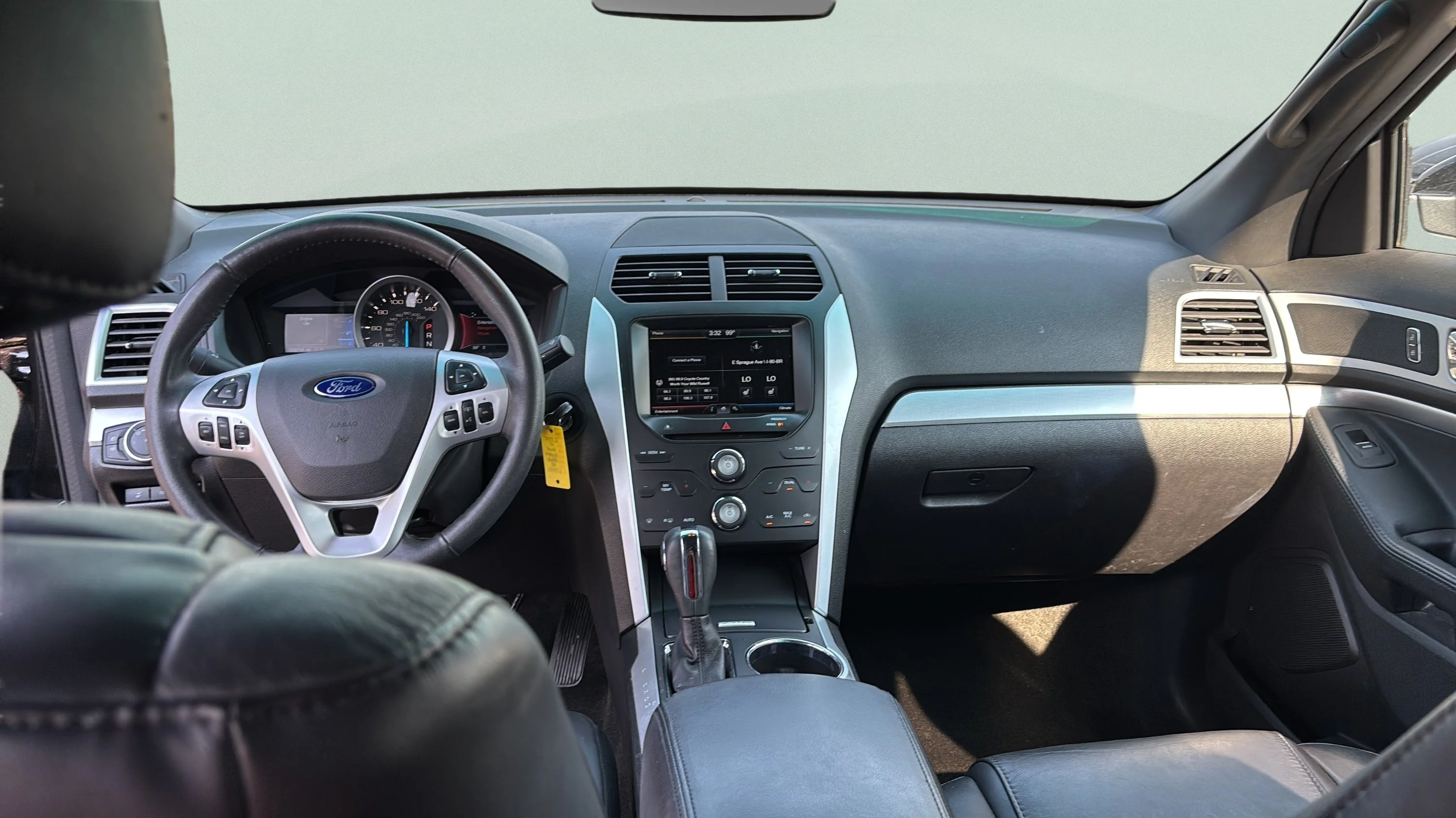 Used 2015 Black Ford XLT 4WD image 9