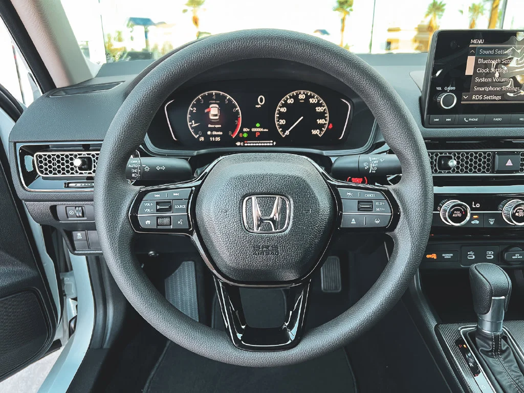 New 2026 Platinum White Pearl Honda LX image 18