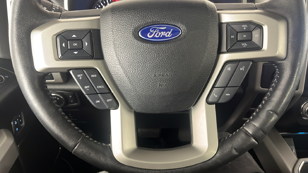 2017 Ford F-150 Lariat - Photo 25