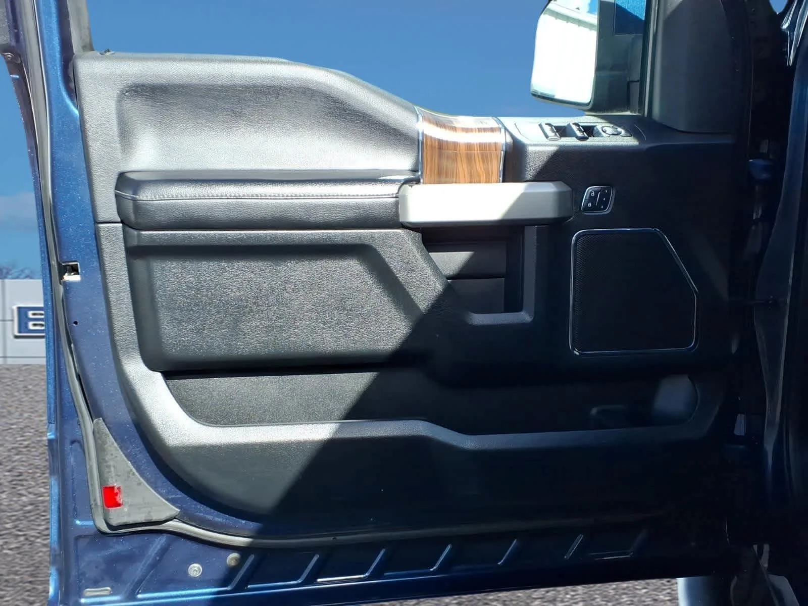 Used 2016 Blue Jeans Metallic Ford Lariat image 11