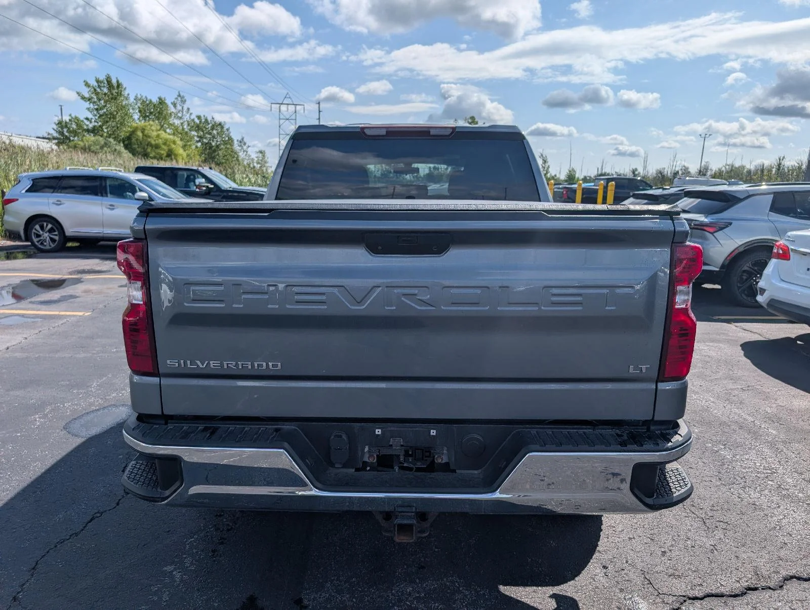 Used 2021 SATIN STEEL METALLIC Chevrolet LT image 6