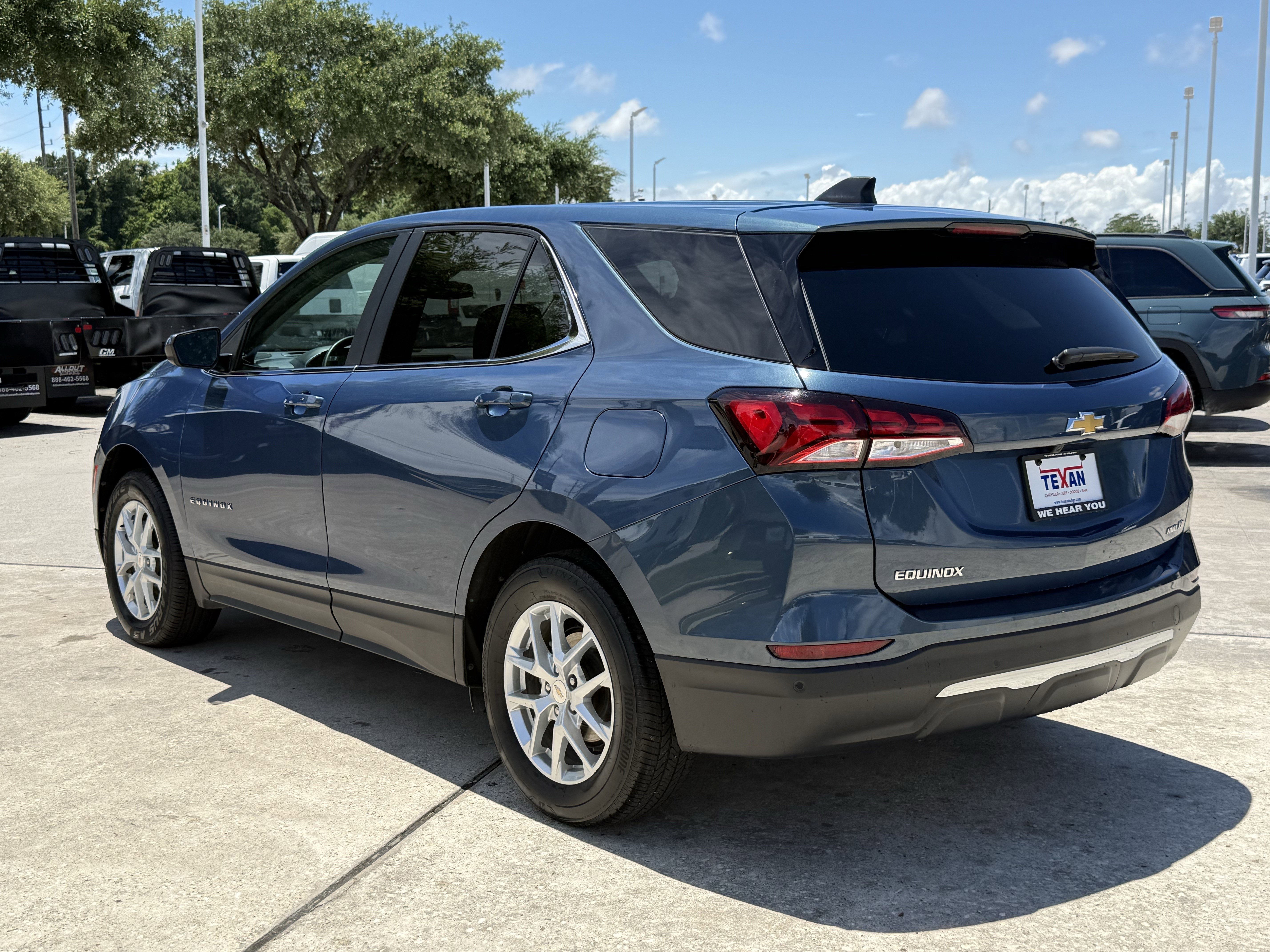 Used 2024 Lakeshore Blue Metallic Chevrolet  image 6