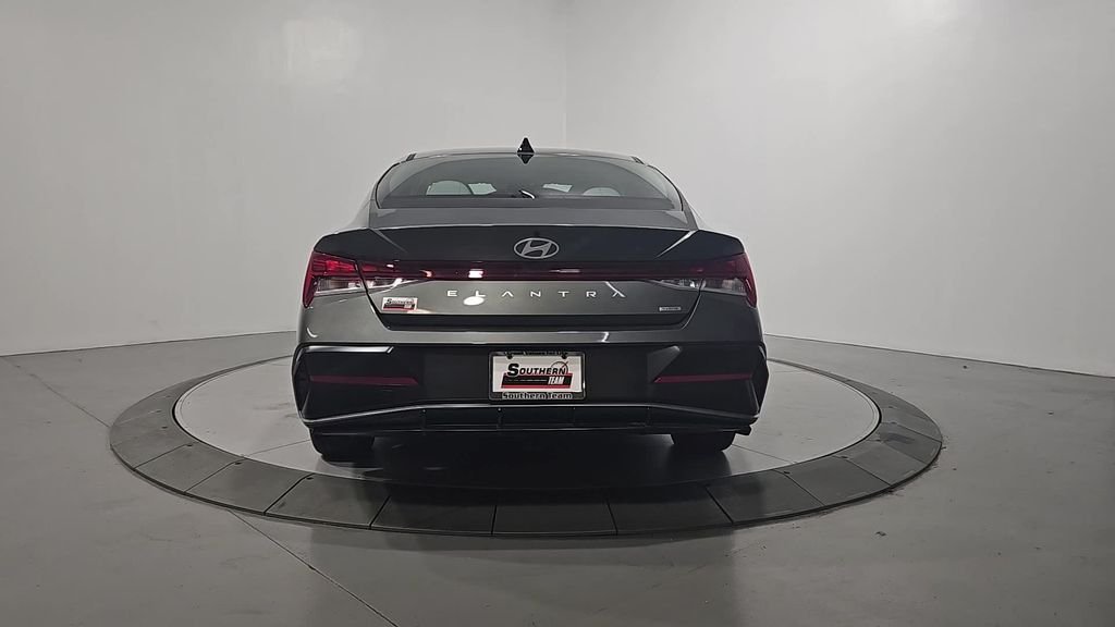 Certified Used 2025 Gray Hyundai Limited image 4
