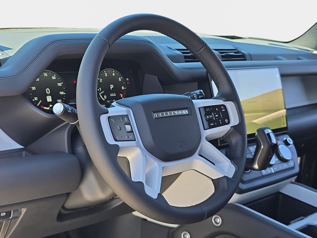 New 2026 Carpathian Grey Land Rover X-Dynamic SE image 16