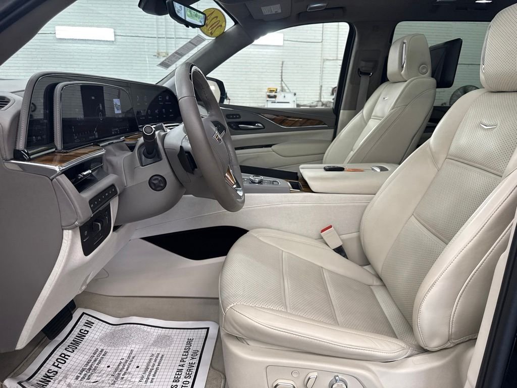 Used 2024 Black Cadillac Sport Platinum image 9
