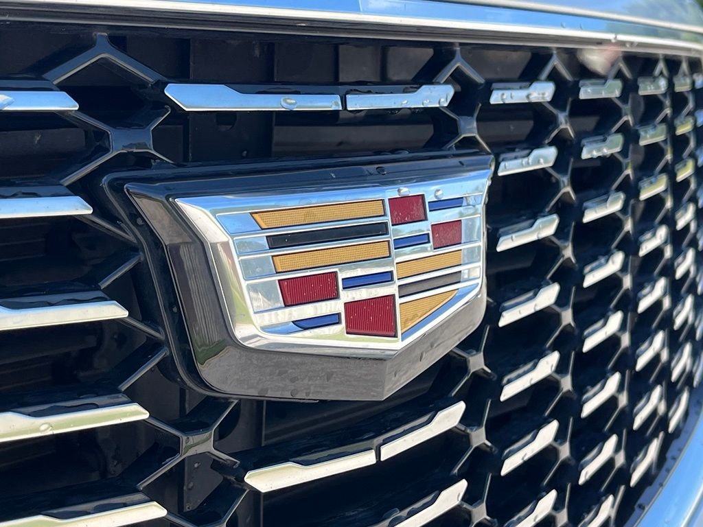 Used 2019 Silver Cadillac Premium Luxury image 11