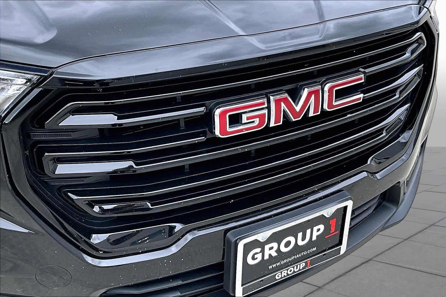 Used 2024 Ebony Twilight Metallic GMC SLE image 55