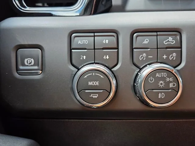 2026 GMC Sierra 3500HD AT4 - Photo 14