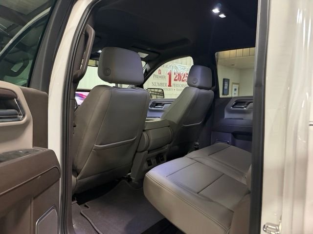Used 2023 White GMC SLT image 10