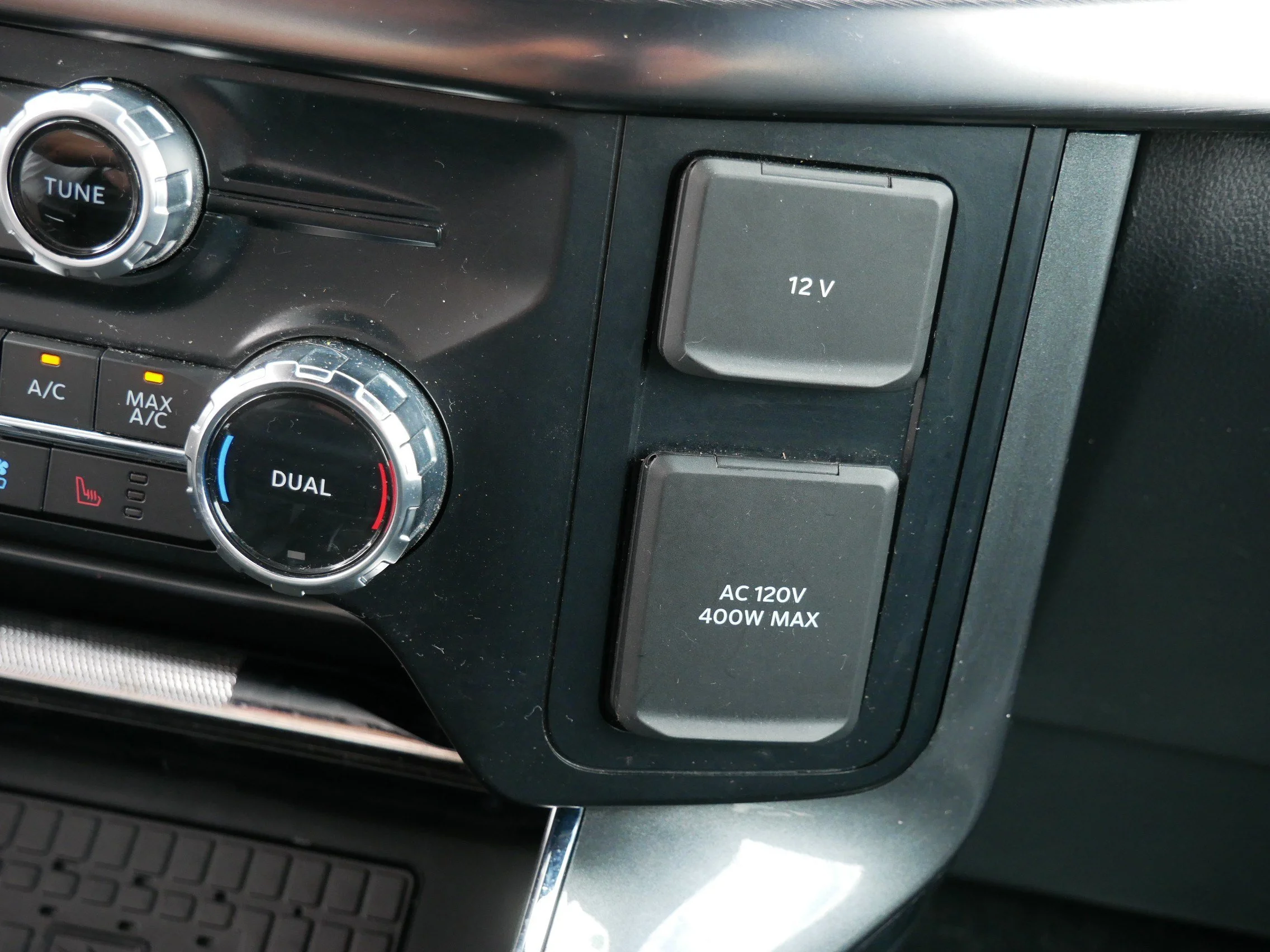 Used 2023 Oxford White Ford LARIAT image 32
