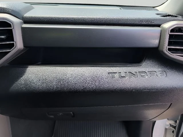 Used 2022 White Toyota SR5 image 48