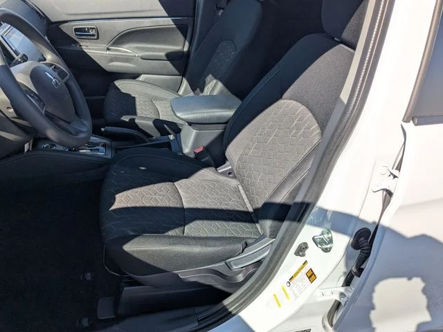 New 2026 White Mitsubishi ES image 21