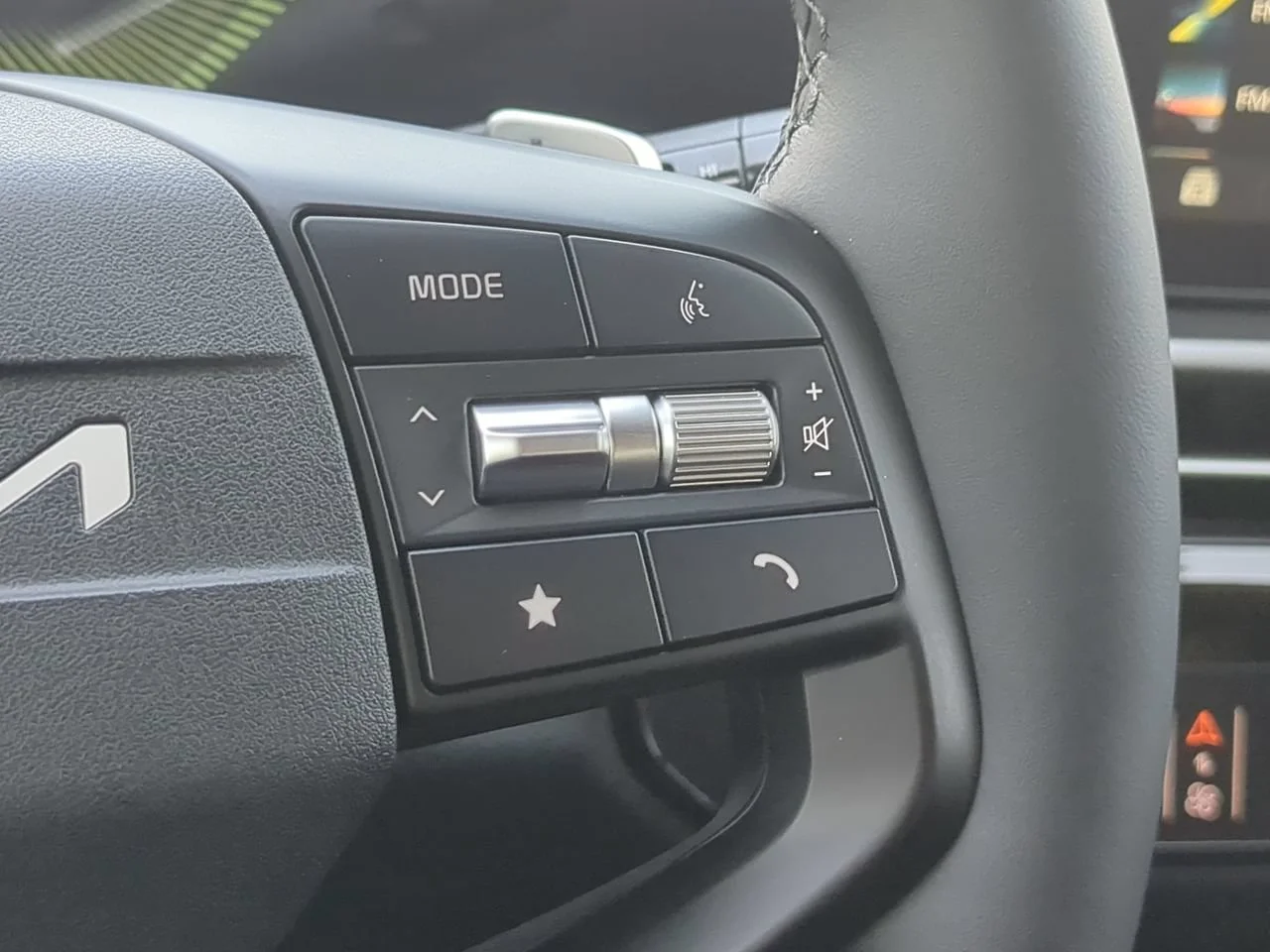 New 2027 Fusion Black Kia S image 29
